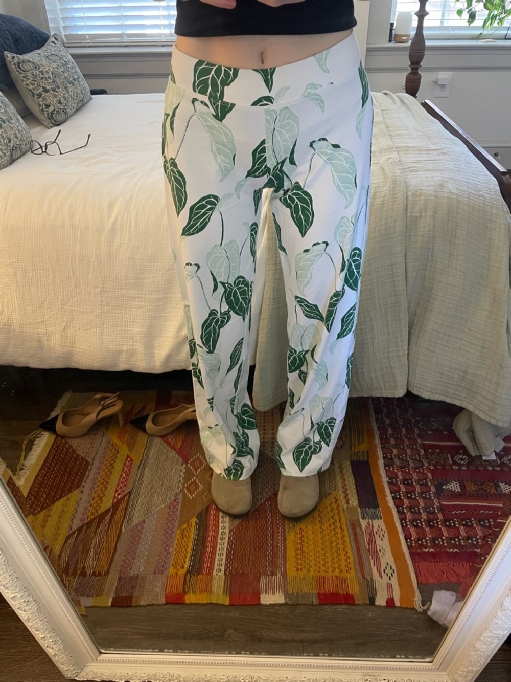 High-Rise White Wide-Leg Pants with Green Leaf Print